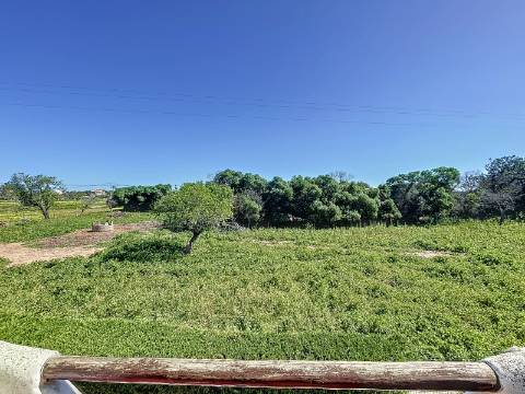 Moradia com 4+1 quartos para venda em Guia, Albufeira