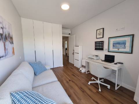 Fantástico Apartamento T3 com vista Mar, piscina e garagem, a 250 metros da Praia - Albufeira