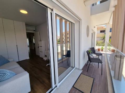 Fantástico Apartamento T3 com vista Mar, piscina e garagem, a 250 metros da Praia - Albufeira