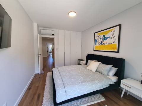 Fantástico Apartamento T3 com vista Mar, piscina e garagem, a 250 metros da Praia - Albufeira