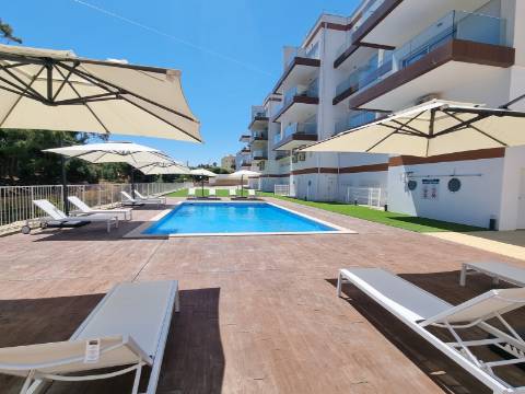 Fantástico Apartamento T3 com vista Mar, piscina e garagem, a 250 metros da Praia - Albufeira