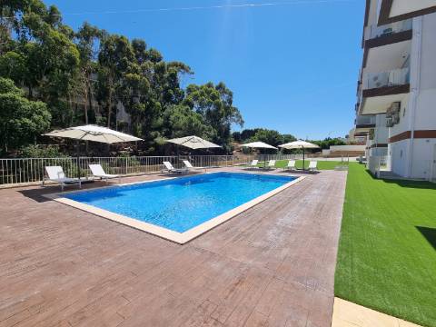 Fantástico Apartamento T3 com vista Mar, piscina e garagem, a 250 metros da Praia - Albufeira