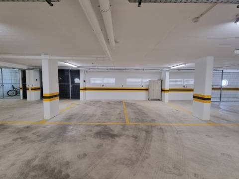 Fantástico Apartamento T3 com vista Mar, piscina e garagem, a 250 metros da Praia - Albufeira