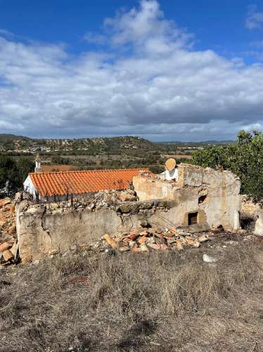 Terreno com PIP aprovado para venda em Paderne, Albufeira