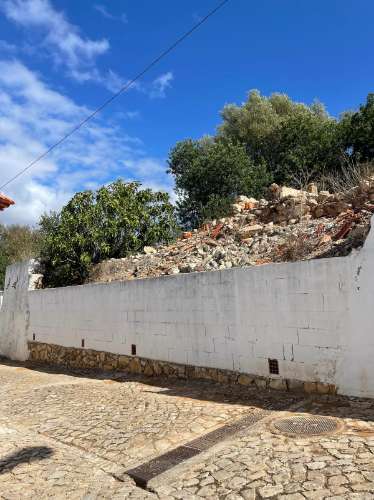 Terreno com PIP aprovado para venda em Paderne, Albufeira