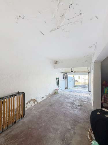 Moradia Ampla com Grande Potencial no Coração do Algoz