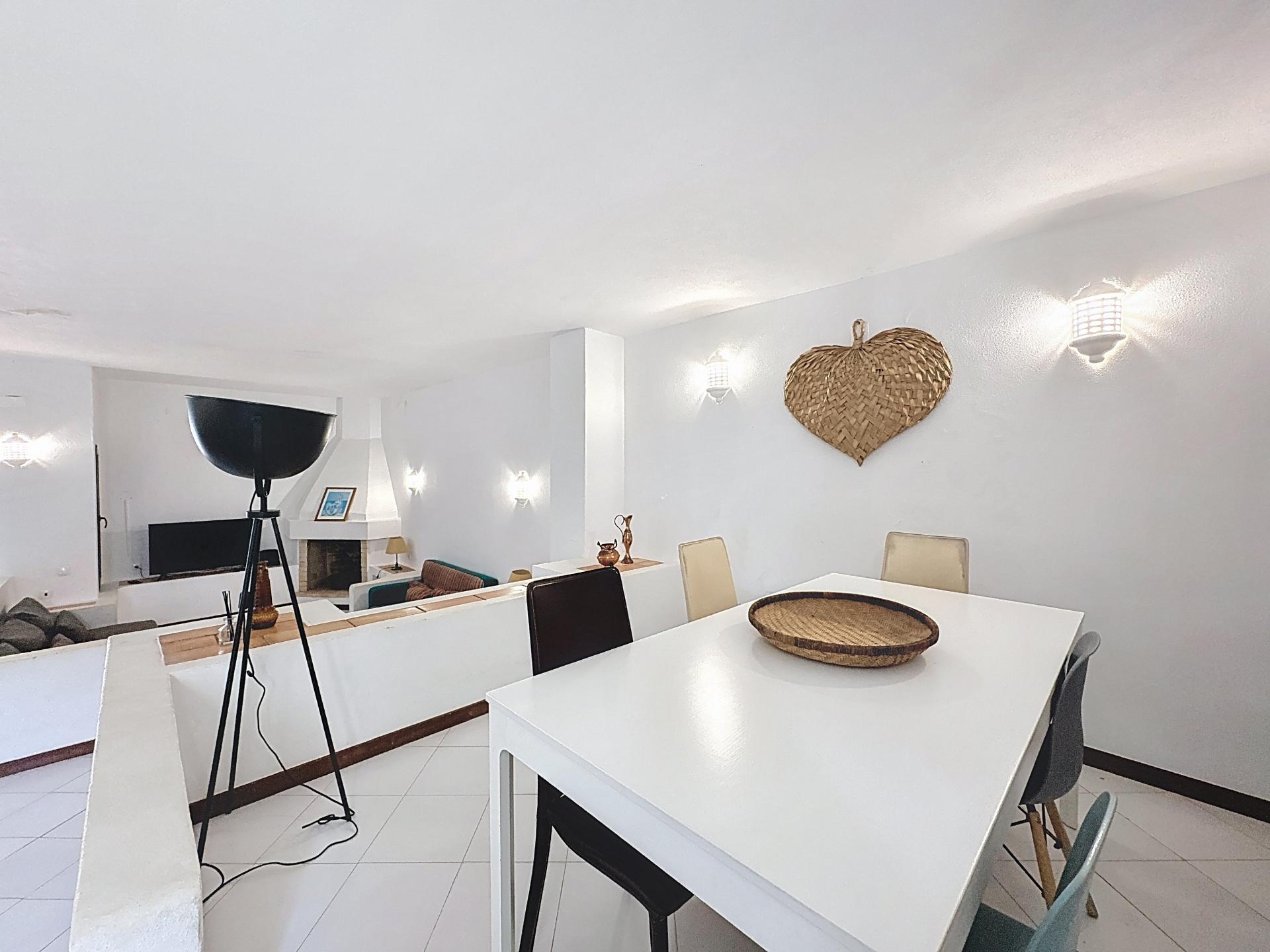 Moradia T3+1 quartos para venda em Albufeira e Olhos de Água