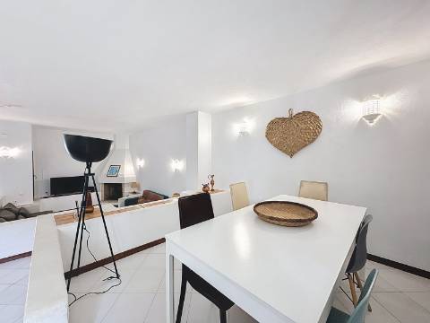 Moradia T3+1 quartos para venda em Albufeira e Olhos de Água