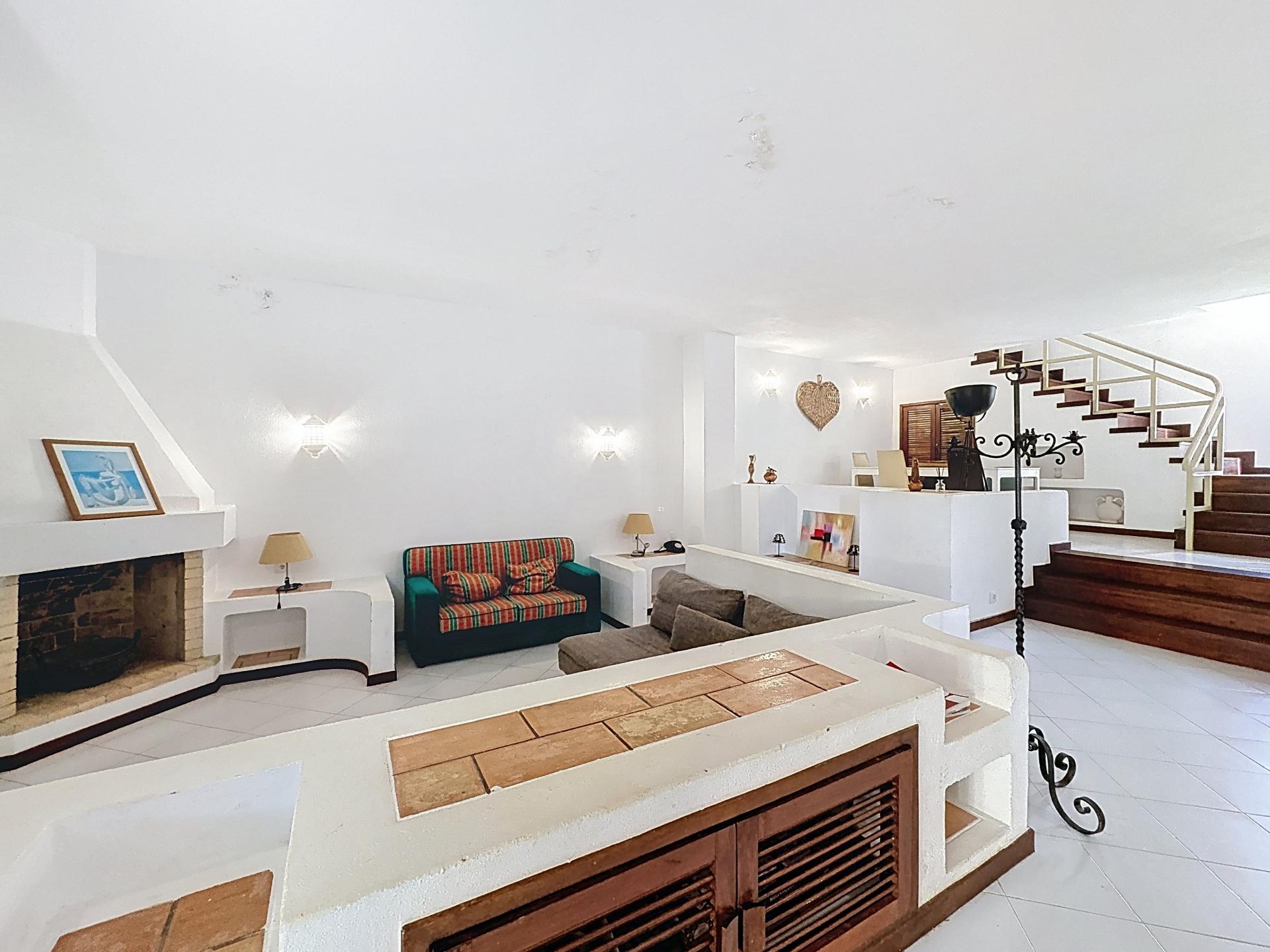 Moradia T3+1 quartos para venda em Albufeira e Olhos de Água