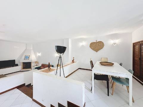 Moradia T3+1 quartos para venda em Albufeira e Olhos de Água