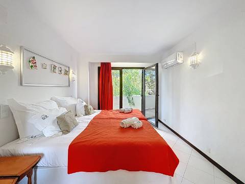 Moradia T3+1 quartos para venda em Albufeira e Olhos de Água