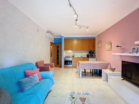 Apartamento T1+1 para venda em Albufeira e Olhos de Água