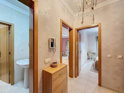 Apartamento T1+1 para venda em Albufeira e Olhos de Água