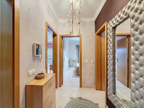 Apartamento T1+1 para venda em Albufeira e Olhos de Água