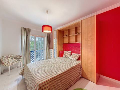 Apartamento T1+1 para venda em Albufeira e Olhos de Água