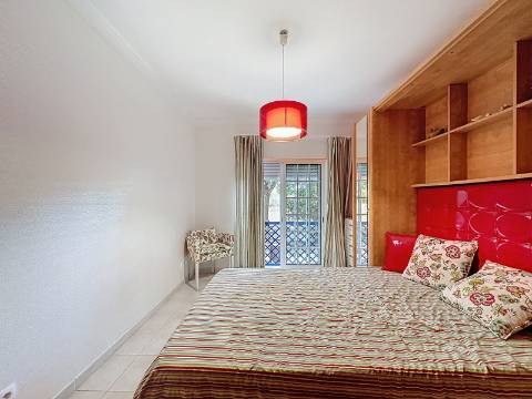 Apartamento T1+1 para venda em Albufeira e Olhos de Água