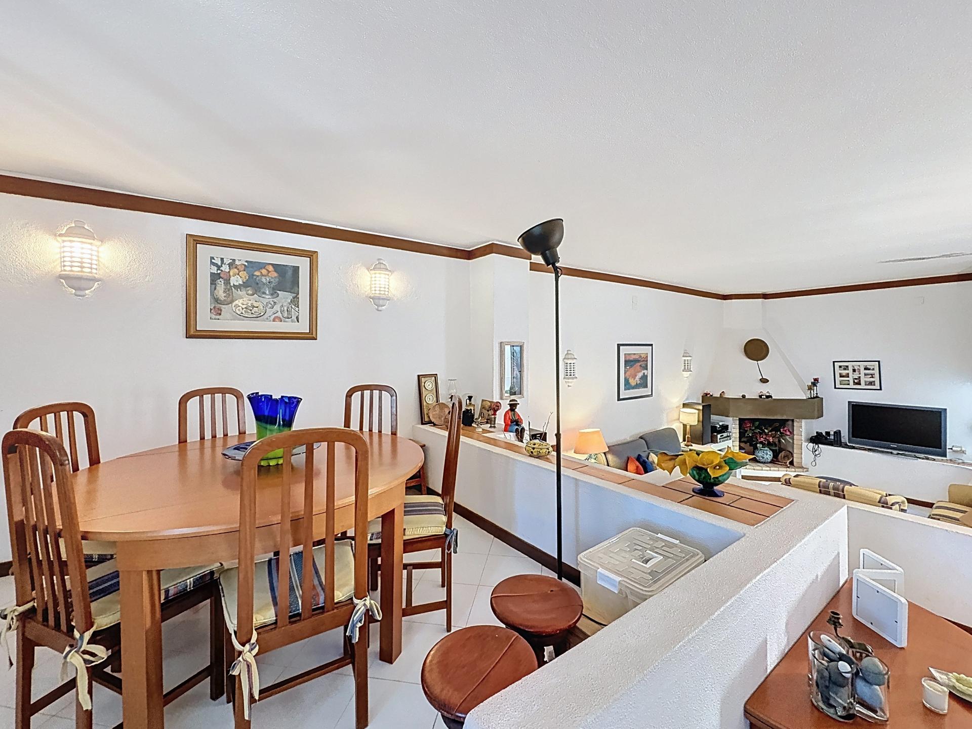 Moradia T3+1 quartos para venda em Albufeira e Olhos de Água