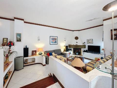 Moradia T3+1 quartos para venda em Albufeira e Olhos de Água