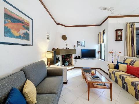 Moradia T3+1 quartos para venda em Albufeira e Olhos de Água