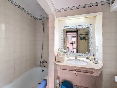 Moradia T3+1 quartos para venda em Albufeira e Olhos de Água