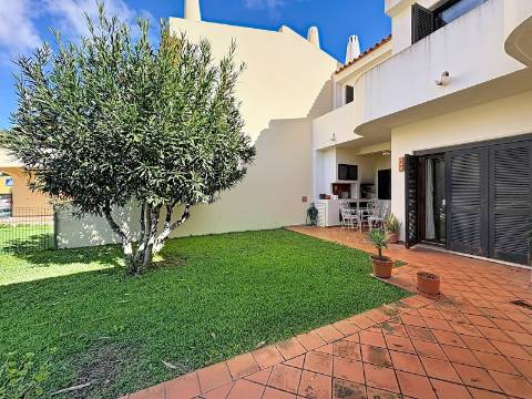 Moradia T3+1 quartos para venda em Albufeira e Olhos de Água