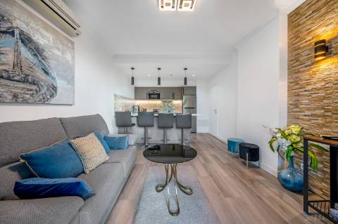Apartamento T0+1 com Terraço Privativo e Licença AL | Torre da Medronheira, Albufeira