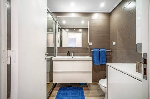 Apartamento T0+1 com Terraço Privativo e Licença AL | Torre da Medronheira, Albufeira