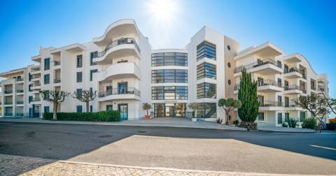 Apartamento T0+1 com Terraço Privativo e Licença AL | Torre da Medronheira, Albufeira