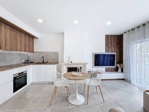Apartamento T0+1 quarto renovado em Albufeira , Oura