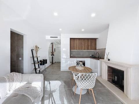 Apartamento T0+1 quarto renovado em Albufeira , Oura