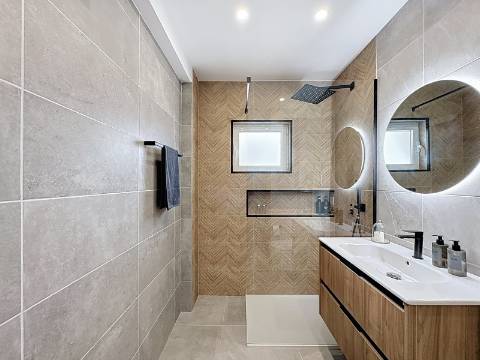 Apartamento T0+1 quarto renovado em Albufeira , Oura