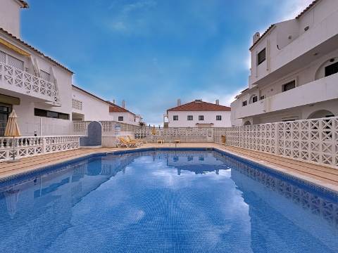 Apartamento T0+1 quarto renovado em Albufeira , Oura