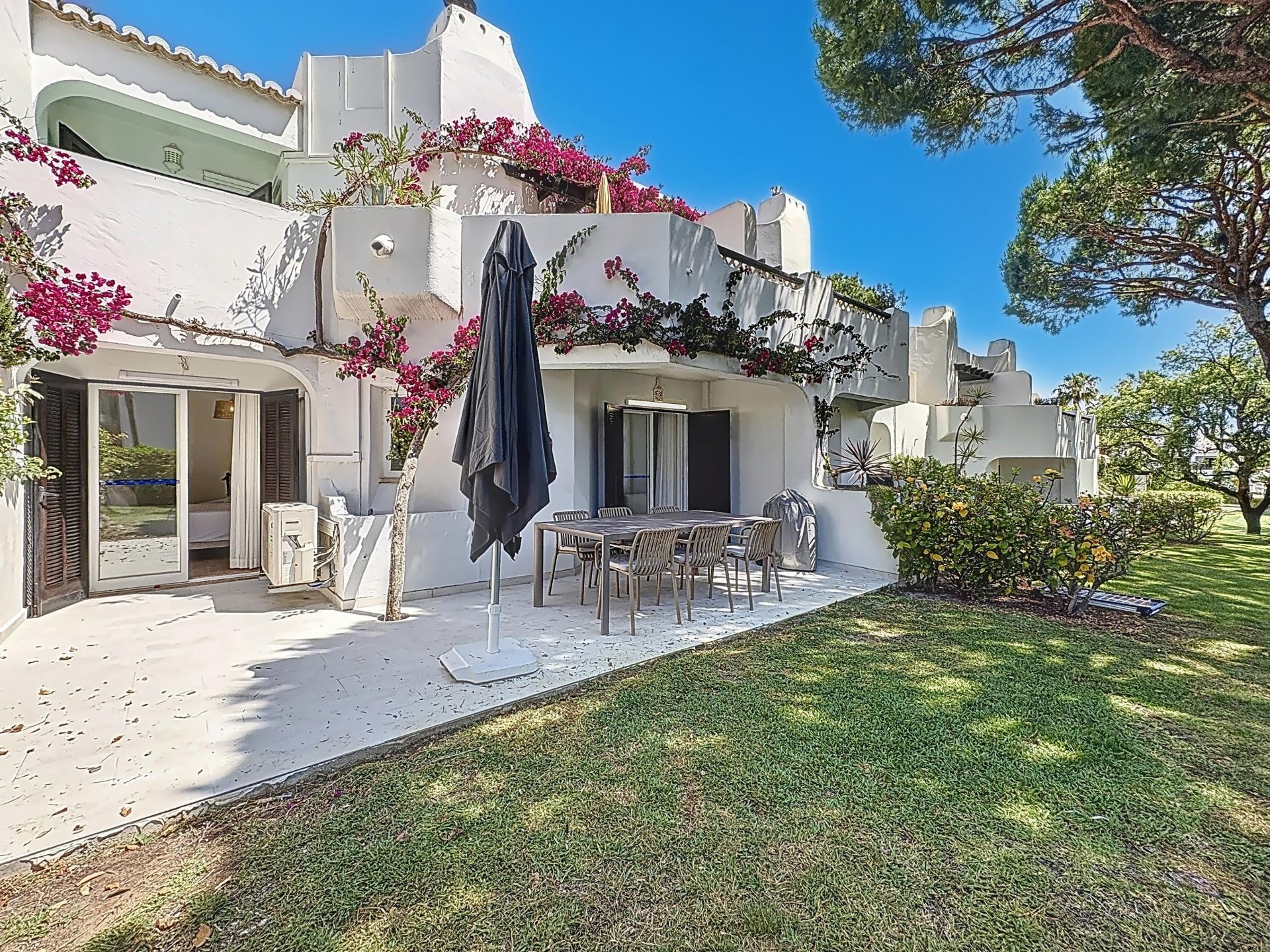 Apartamento T1+1 num dos melhores resorts em Albufeira e Olhos de Água