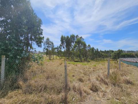 Moradia T2 , localizada em Ameal