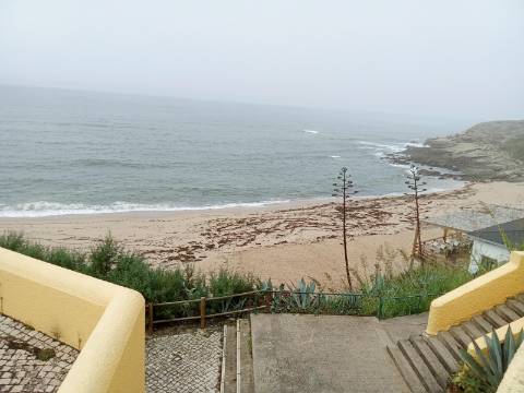 Apartamento T2 Duplex em São Bernardino