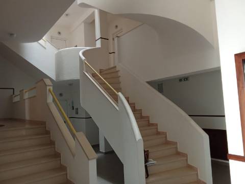 Apartamento T2 Duplex em São Bernardino