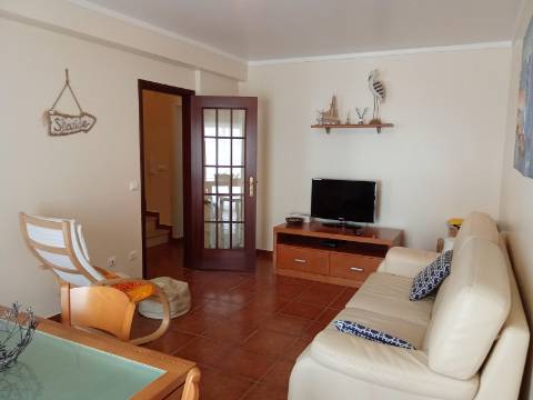 Apartamento T2 Duplex em São Bernardino