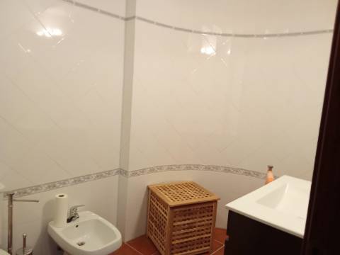 Apartamento T2 Duplex em São Bernardino