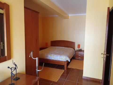 Apartamento T2 Duplex em São Bernardino