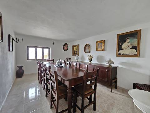 Moradia T3 com garagem Varatojo Torres Vedras