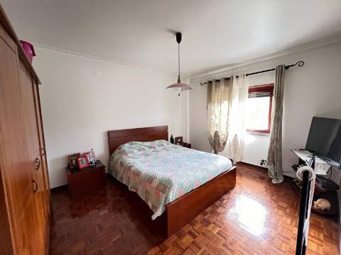 Moradia T5 , localizada em Bombarral