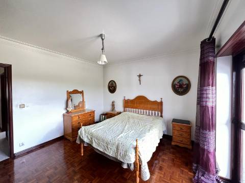 Moradia T5 , localizada em Bombarral