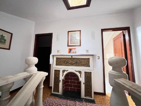 Moradia T5 , localizada em Bombarral