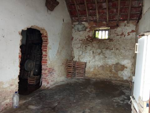 Casa Antiga para Restauro