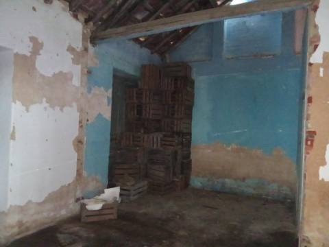 Casa Antiga para Restauro