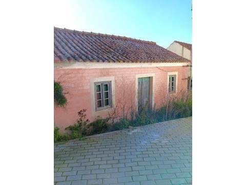 Ruina-T2-Aldeia-D-Além-Alcanede