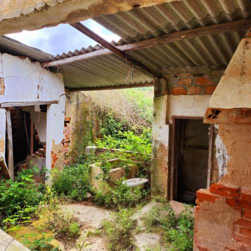 Ruina-T2-Aldeia-D-Além-Alcanede