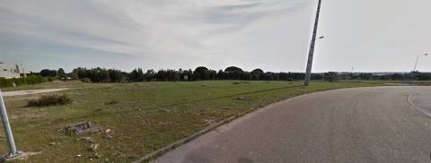 Lote de Terreno para construção de Escritórios ou Comércio com área de 5.098m².