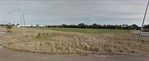 Lote de Terreno para construção de Escritórios ou Comércio com área de 5.098m².