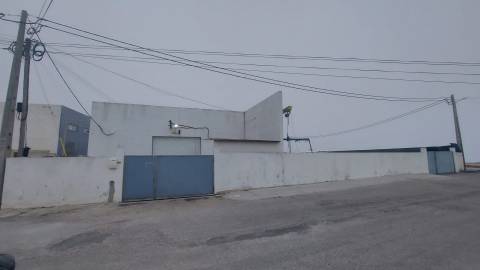 ARMAZÉM INDUSTRIAL COM LOGRADOURO E VISTA MAR, PENICHE